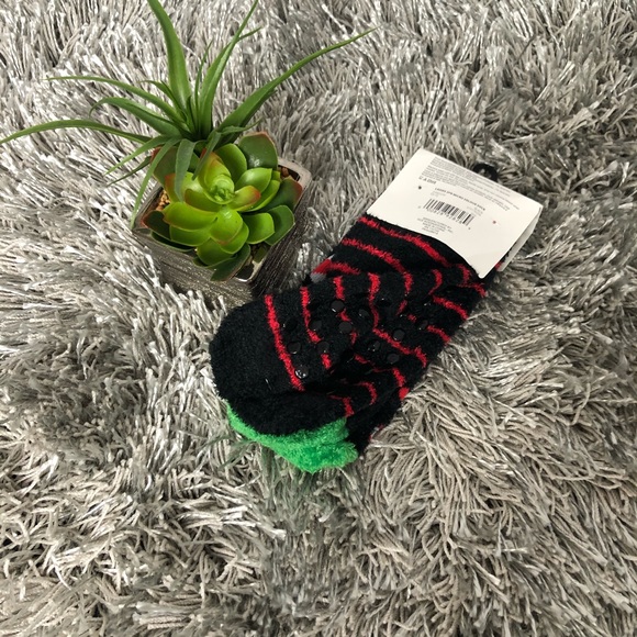 CHRISTMAS MINT TO BE 2-PACK MICRO VELOUR SLIPPER - Picture 5 of 6